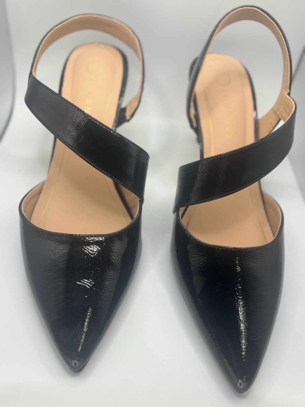 Journee Collection Women’s Scarlett Black Asymmetrical Pointed Toe Pumps Size 10